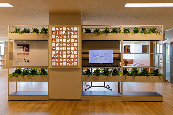 社内「共創」による 伊勢形紙ライトパネルの製作